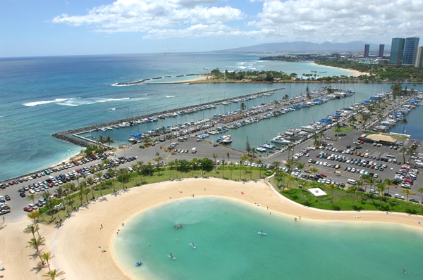 Hawaii, Honolulu, marina in Waikiki Beach